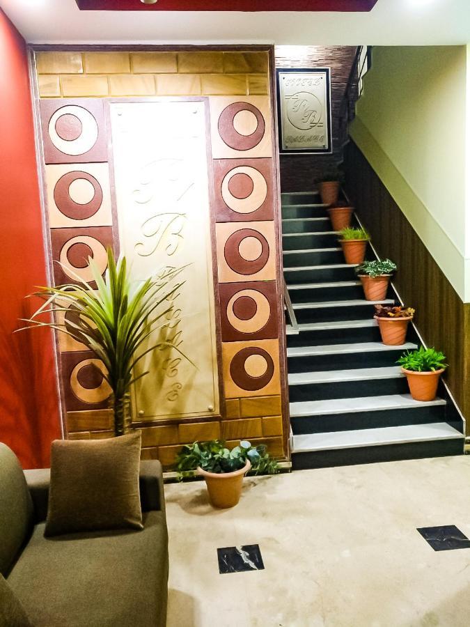 Hotel Rb Palace Dhaulpur Bagian luar foto