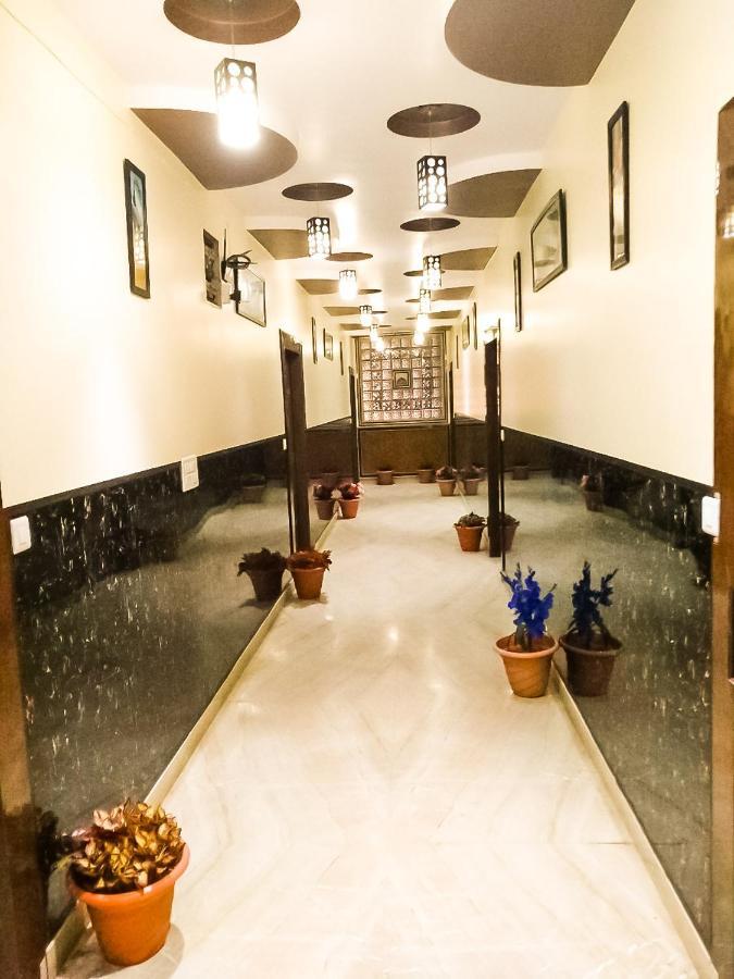 Hotel Rb Palace Dhaulpur Bagian luar foto